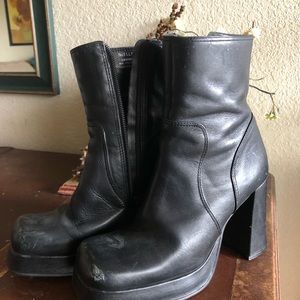 Black Platform boots. Size 6 slim